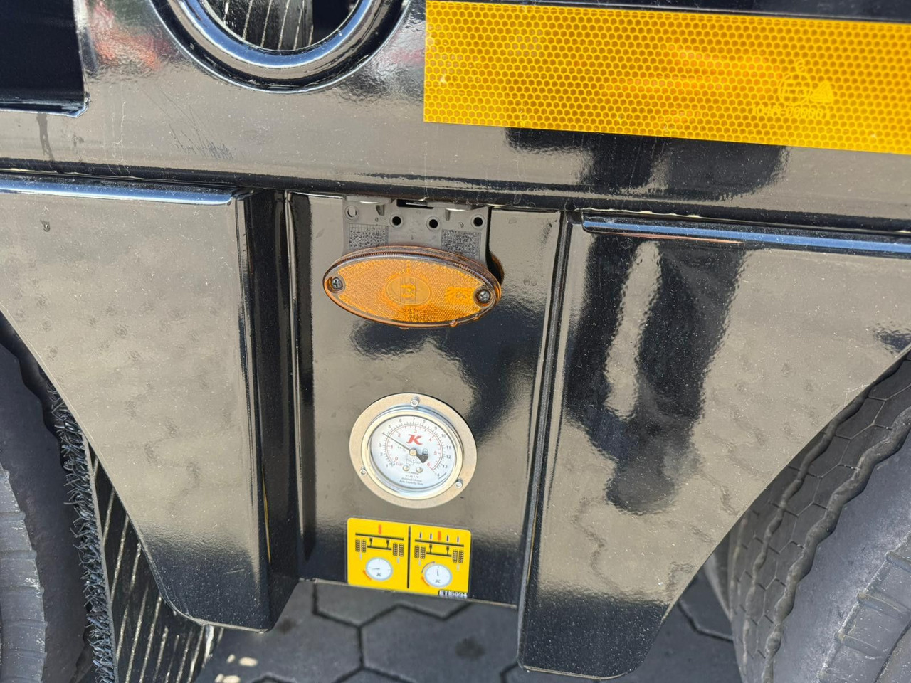 Επικαθήμενο με χαμηλό δάπεδο Kässbohrer SLS.HS Tieflader mit hydr. Schwanenhals: φωτογραφία 13 Επικαθήμενο με χαμηλό δάπεδο Kässbohrer SLS.HS Tieflader mit hydr. Schwanenhals: φωτογραφία 13