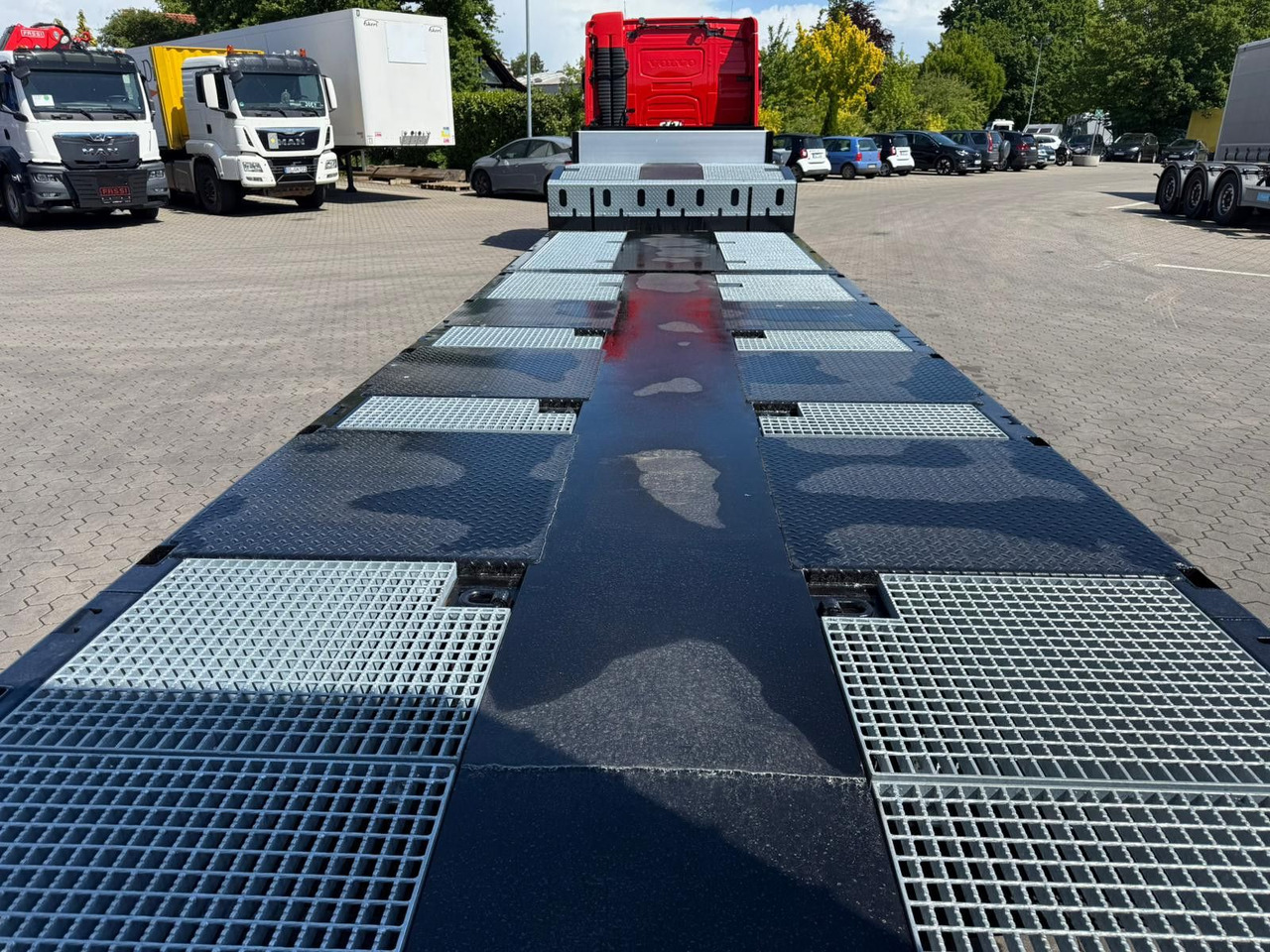 Επικαθήμενο με χαμηλό δάπεδο Kässbohrer SLS.HS Tieflader mit hydr. Schwanenhals: φωτογραφία 10 Επικαθήμενο με χαμηλό δάπεδο Kässbohrer SLS.HS Tieflader mit hydr. Schwanenhals: φωτογραφία 10