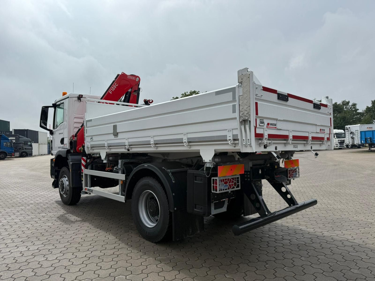 MAN 18.320 4x4 mit Fassi Ladekran Sofort Verfügbar - Φορτηγό με γερανό: φωτογραφία 3 MAN 18.320 4x4 mit Fassi Ladekran Sofort Verfügbar - Φορτηγό με γερανό: φωτογραφία 3