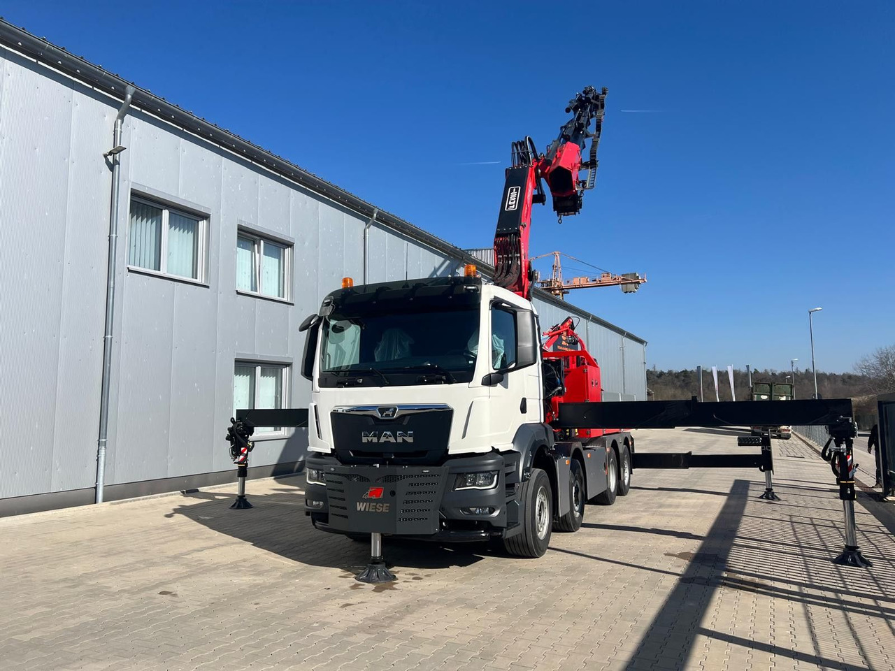 MAN 8x4 mit F1150RA.2.28 L616 Winde, 2.per. Korb - Φορτηγό με ανοιχτή καρότσα, Φορτηγό με γερανό: φωτογραφία 4 MAN 8x4 mit F1150RA.2.28 L616 Winde, 2.per. Korb - Φορτηγό με ανοιχτή καρότσα, Φορτηγό με γερανό: φωτογραφία 4