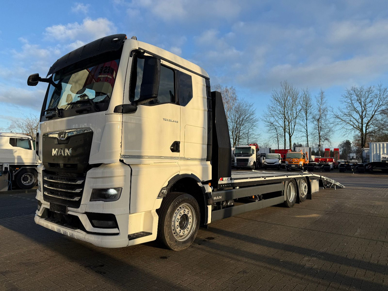 MAN Baumaschinen- Arbeitsbühnentransporter Rampen - Φορτηγό με ανοιχτή καρότσα: φωτογραφία 5 MAN Baumaschinen- Arbeitsbühnentransporter Rampen - Φορτηγό με ανοιχτή καρότσα: φωτογραφία 5