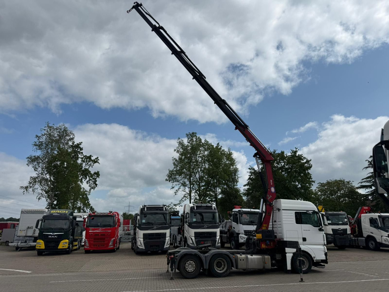 MAN TGX 26.440 6x2 mit HMF 3000-5 Kran TÜV NEU - Τράκτορας: φωτογραφία 3 MAN TGX 26.440 6x2 mit HMF 3000-5 Kran TÜV NEU - Τράκτορας: φωτογραφία 3