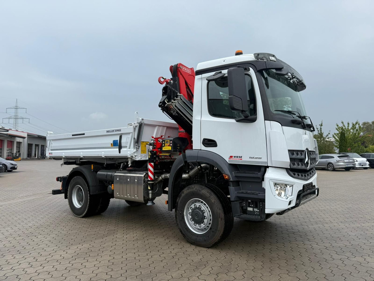 Mercedes-Benz Arocs 1835 4x4 Allrad Fassi F135 Kran Kipper - Φορτηγό με γερανό: φωτογραφία 2 Mercedes-Benz Arocs 1835 4x4 Allrad Fassi F135 Kran Kipper - Φορτηγό με γερανό: φωτογραφία 2