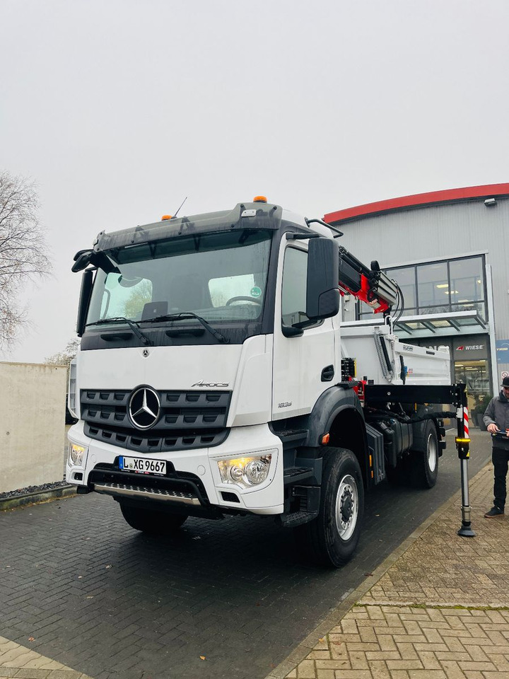 Mercedes-Benz Arocs 1835 4x4 Meiller Fassi Kran Kipper - Φορτηγό ανατρεπόμενο, Φορτηγό με γερανό: φωτογραφία 3 Mercedes-Benz Arocs 1835 4x4 Meiller Fassi Kran Kipper - Φορτηγό ανατρεπόμενο, Φορτηγό με γερανό: φωτογραφία 3