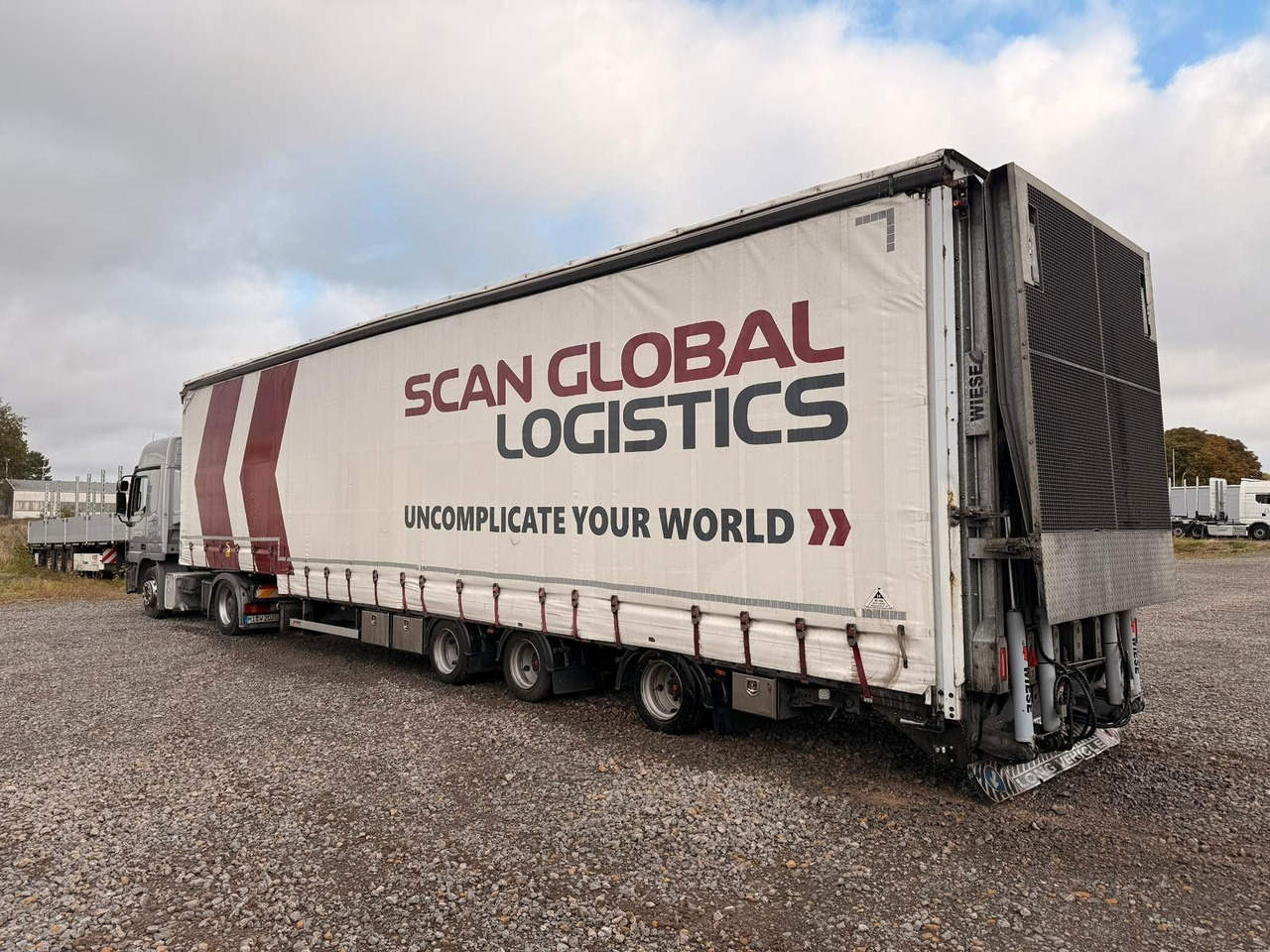 Wiese Gabelstaplertransporter Rampe Mega Lowline - Επικαθήμενο με χαμηλό δάπεδο: φωτογραφία 1 Wiese Gabelstaplertransporter Rampe Mega Lowline - Επικαθήμενο με χαμηλό δάπεδο: φωτογραφία 1