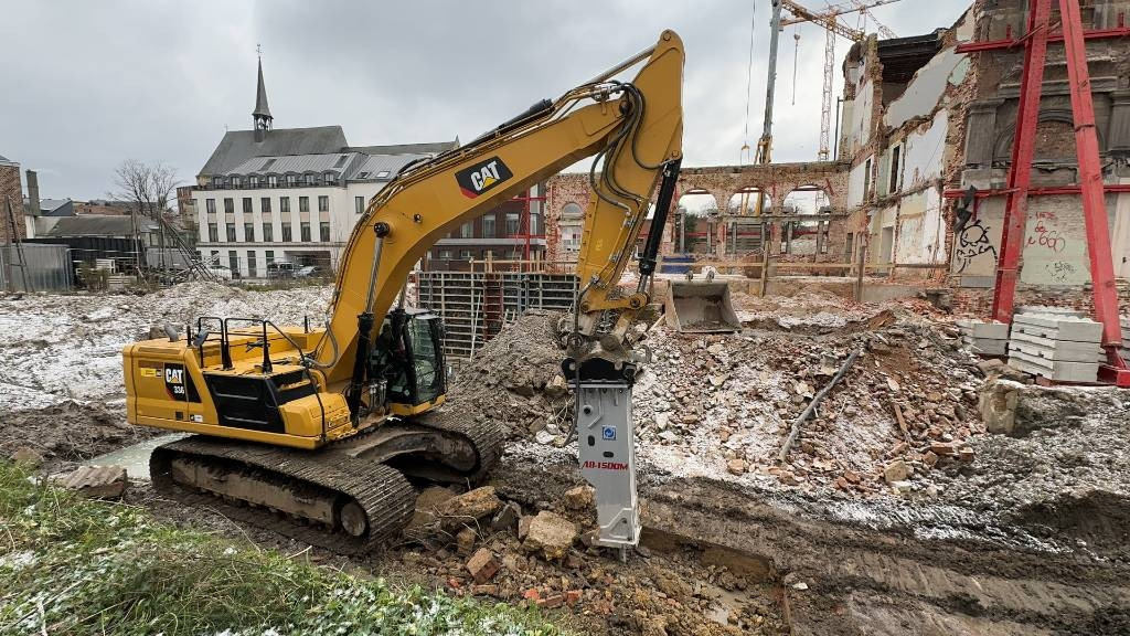 AJCE AB1500M 4400kg HAMMER/ ROCKBREAKER - Υδραυλικό σφυρί για Κατασκευή μηχανήματα: φωτογραφία 1 AJCE AB1500M 4400kg HAMMER/ ROCKBREAKER - Υδραυλικό σφυρί για Κατασκευή μηχανήματα: φωτογραφία 1