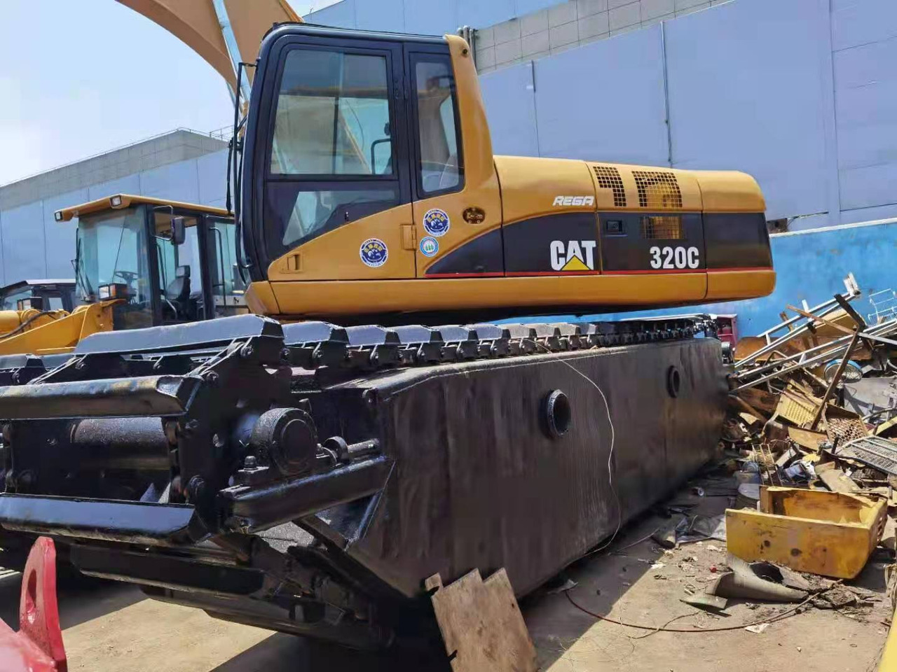 CATERPILLAR 320C - Πλωτός εκσκαφέας: φωτογραφία 2 CATERPILLAR 320C - Πλωτός εκσκαφέας: φωτογραφία 2