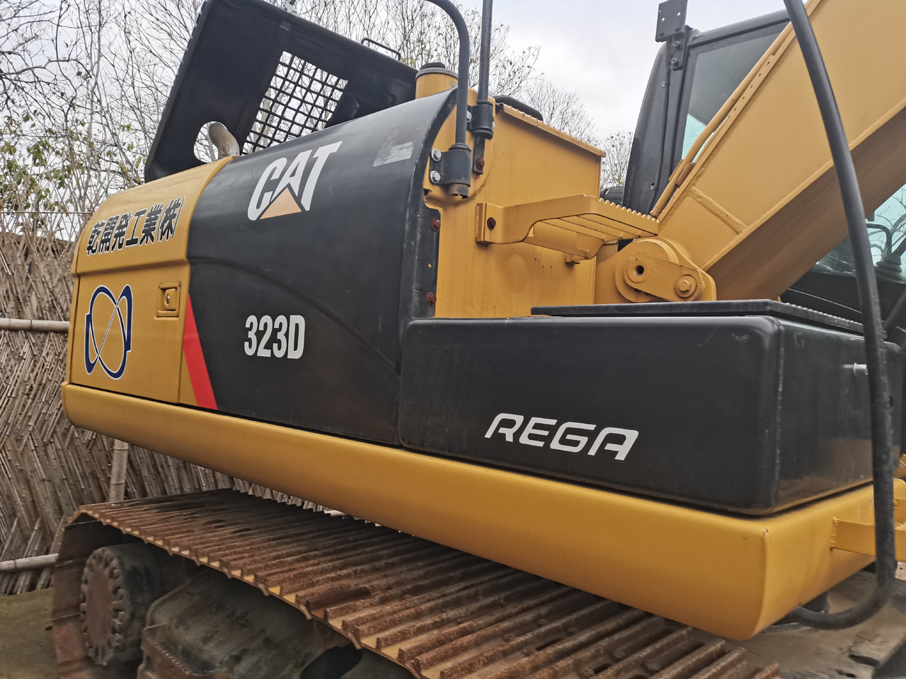 CATERPILLAR 323D - Ερπυστριοφόρος εκσκαφέας: φωτογραφία 4 CATERPILLAR 323D - Ερπυστριοφόρος εκσκαφέας: φωτογραφία 4