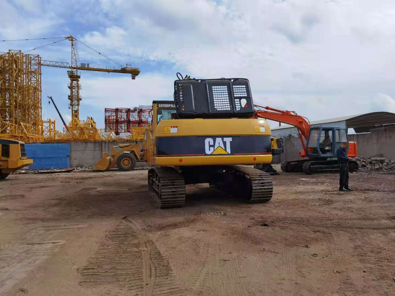 CATERPILLAR 325C - Ερπυστριοφόρος εκσκαφέας: φωτογραφία 5 CATERPILLAR 325C - Ερπυστριοφόρος εκσκαφέας: φωτογραφία 5