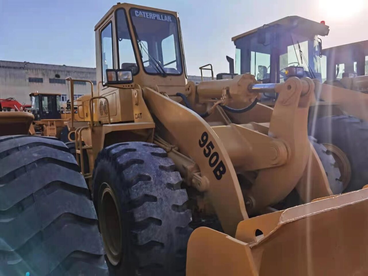 CATERPILLAR 950B - Ελαστιχοφόρος φορτωτής: φωτογραφία 2 CATERPILLAR 950B - Ελαστιχοφόρος φορτωτής: φωτογραφία 2