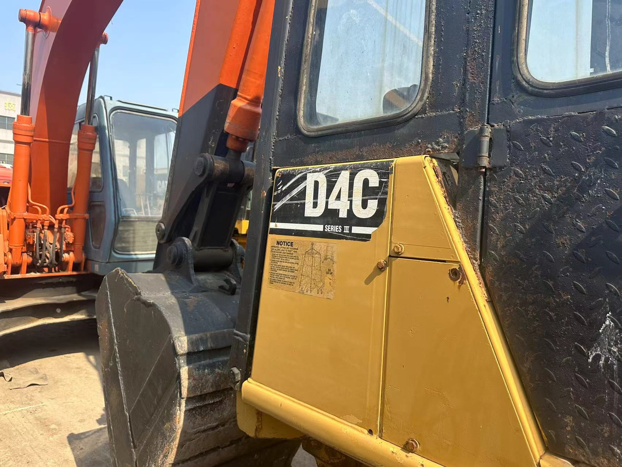 CATERPILLAR D4C - Μπουλντόζα: φωτογραφία 4 CATERPILLAR D4C - Μπουλντόζα: φωτογραφία 4