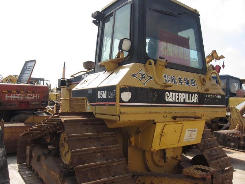 CATERPILLAR D5M - Μπουλντόζα: φωτογραφία 2 CATERPILLAR D5M - Μπουλντόζα: φωτογραφία 2