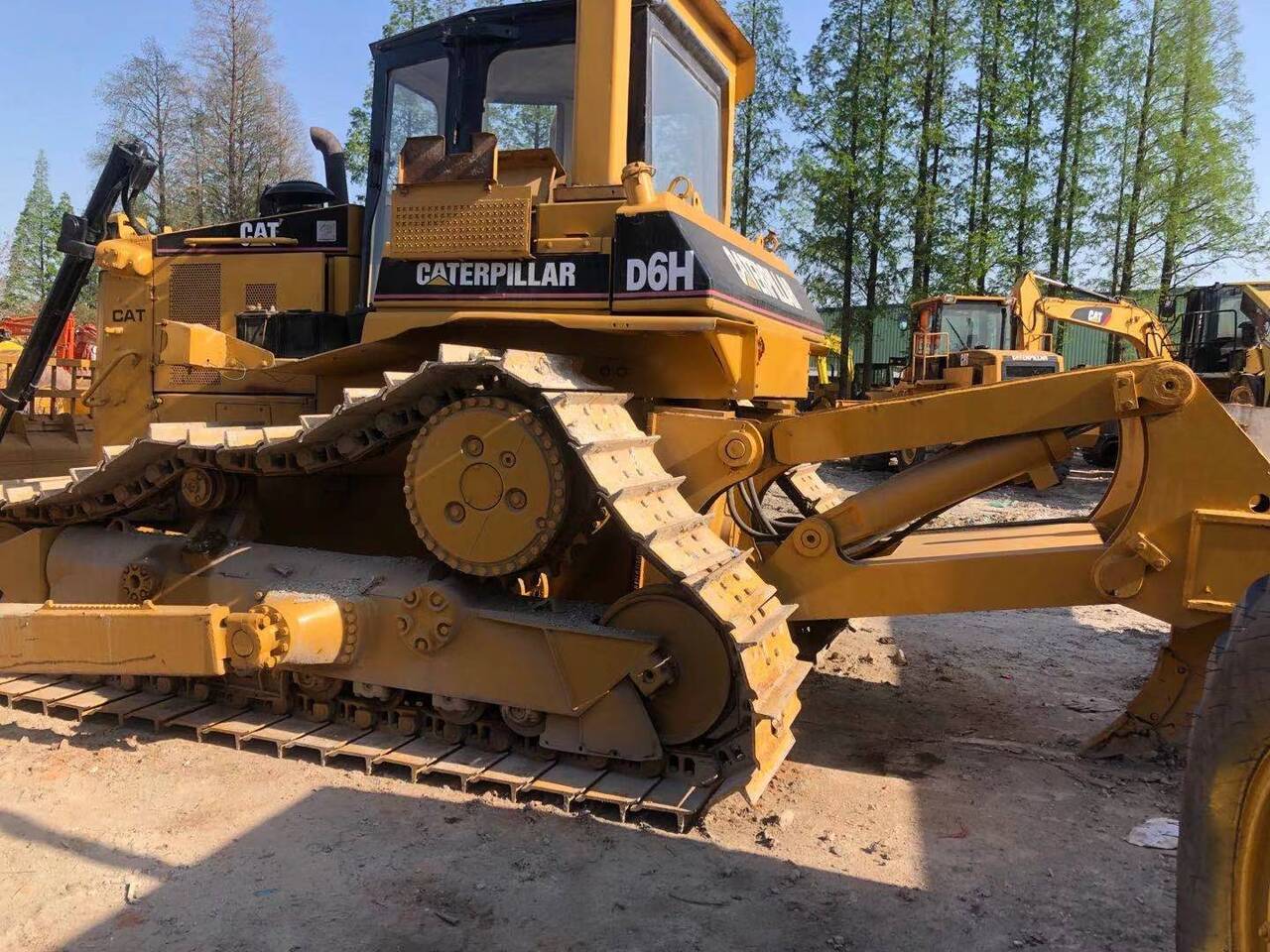 CATERPILLAR D6H - Μπουλντόζα: φωτογραφία 4 CATERPILLAR D6H - Μπουλντόζα: φωτογραφία 4