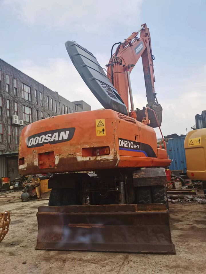 DOOSAN DH210W-7 - Τροχοφόρος εκσκαφέας: φωτογραφία 2 DOOSAN DH210W-7 - Τροχοφόρος εκσκαφέας: φωτογραφία 2