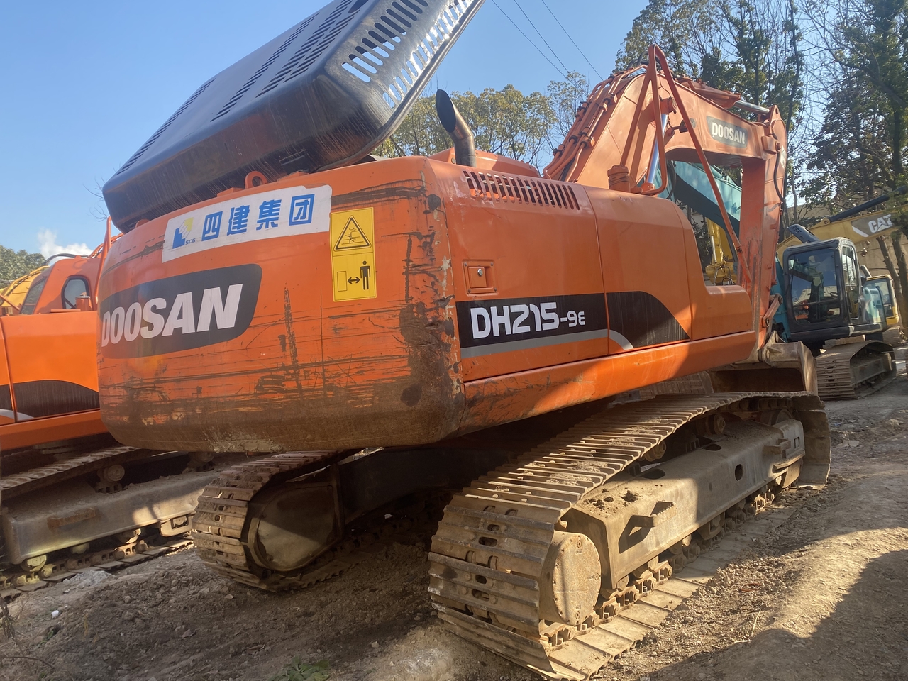 DOOSAN DH215-9E - Ερπυστριοφόρος εκσκαφέας: φωτογραφία 3 DOOSAN DH215-9E - Ερπυστριοφόρος εκσκαφέας: φωτογραφία 3