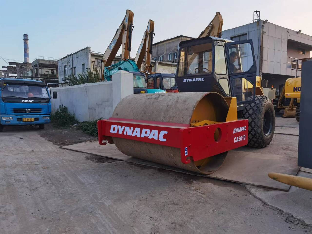 DYNAPAC CA301D - Οδοστρωτήρας: φωτογραφία 4 DYNAPAC CA301D - Οδοστρωτήρας: φωτογραφία 4