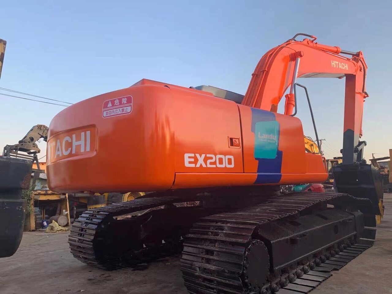 HITACHI EX200-2 - Ερπυστριοφόρος εκσκαφέας: φωτογραφία 1 HITACHI EX200-2 - Ερπυστριοφόρος εκσκαφέας: φωτογραφία 1