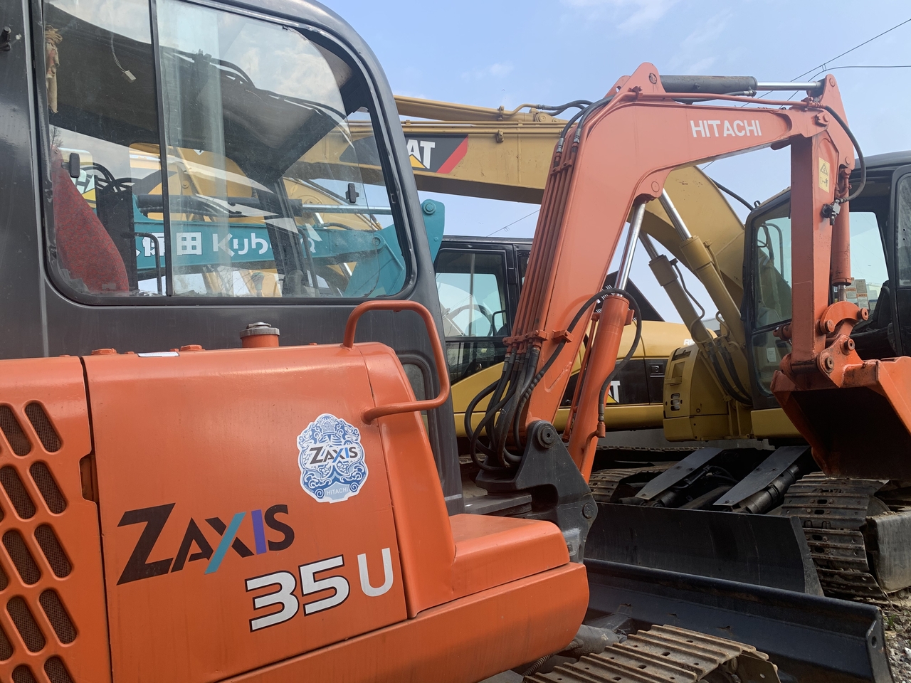 HITACHI ZX35U - Μίνι εκσκαφέας: φωτογραφία 3 HITACHI ZX35U - Μίνι εκσκαφέας: φωτογραφία 3