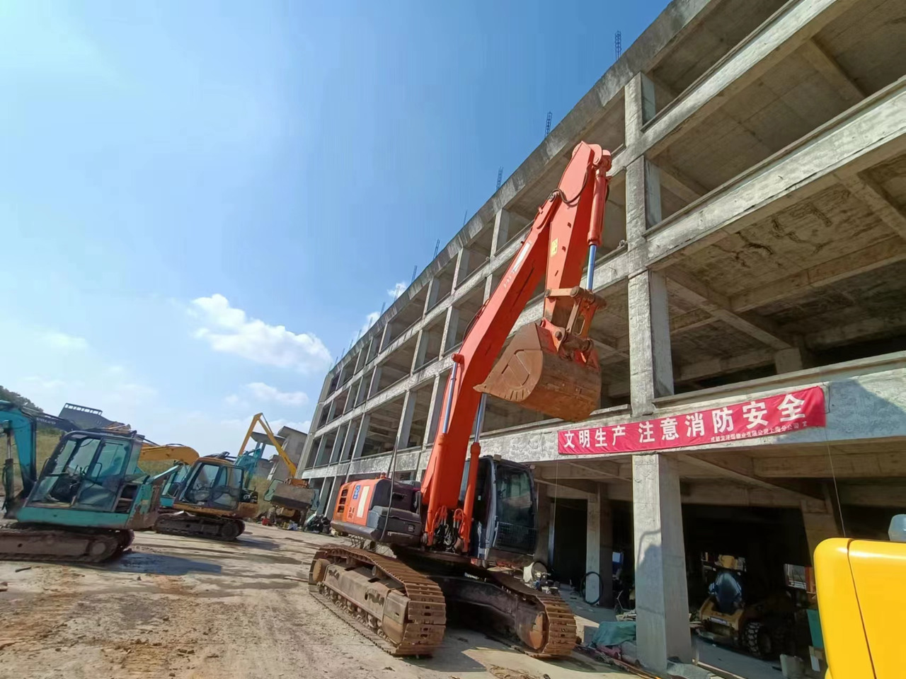 HITACHI ZX360H - Ερπυστριοφόρος εκσκαφέας: φωτογραφία 2 HITACHI ZX360H - Ερπυστριοφόρος εκσκαφέας: φωτογραφία 2