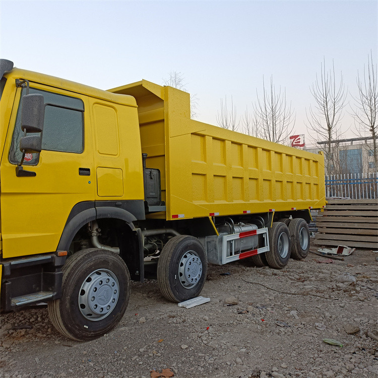 Φορτηγό ανατρεπόμενο HOWO 8x4 371hp-Tipper: φωτογραφία 10