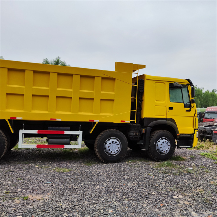 HOWO HOWO 8x4 371-Tipper - Φορτηγό ανατρεπόμενο: φωτογραφία 4 HOWO HOWO 8x4 371-Tipper - Φορτηγό ανατρεπόμενο: φωτογραφία 4