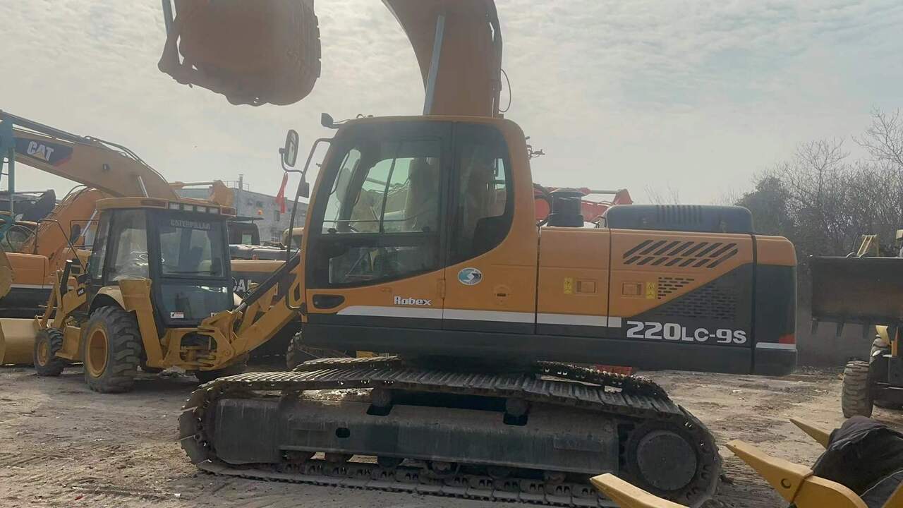 HYUNDAI 220LC-9S - Ερπυστριοφόρος εκσκαφέας: φωτογραφία 3 HYUNDAI 220LC-9S - Ερπυστριοφόρος εκσκαφέας: φωτογραφία 3