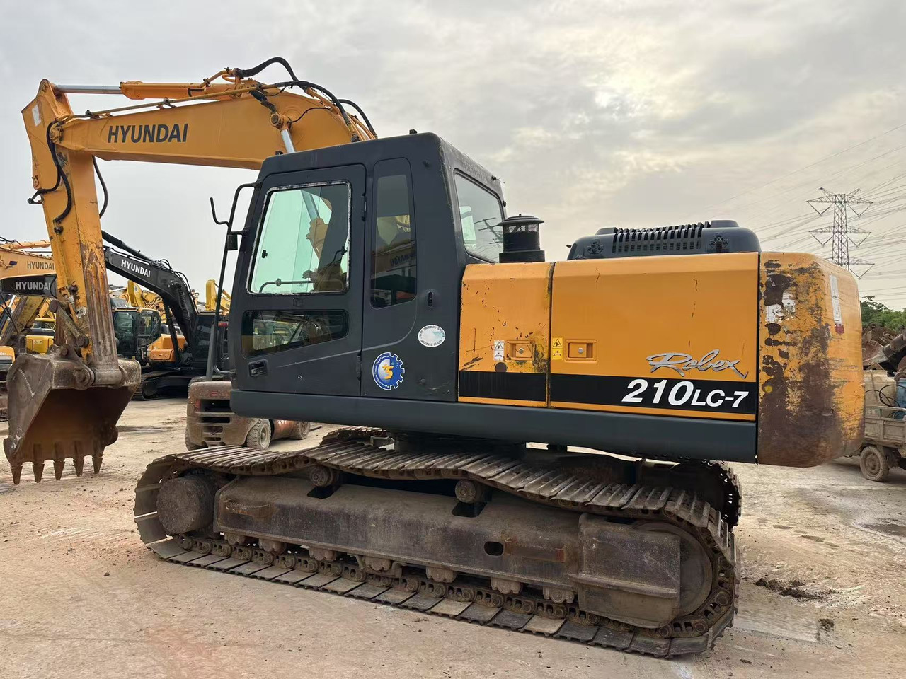 Hyundai R210LC-7 - Ερπυστριοφόρος εκσκαφέας: φωτογραφία 5 Hyundai R210LC-7 - Ερπυστριοφόρος εκσκαφέας: φωτογραφία 5