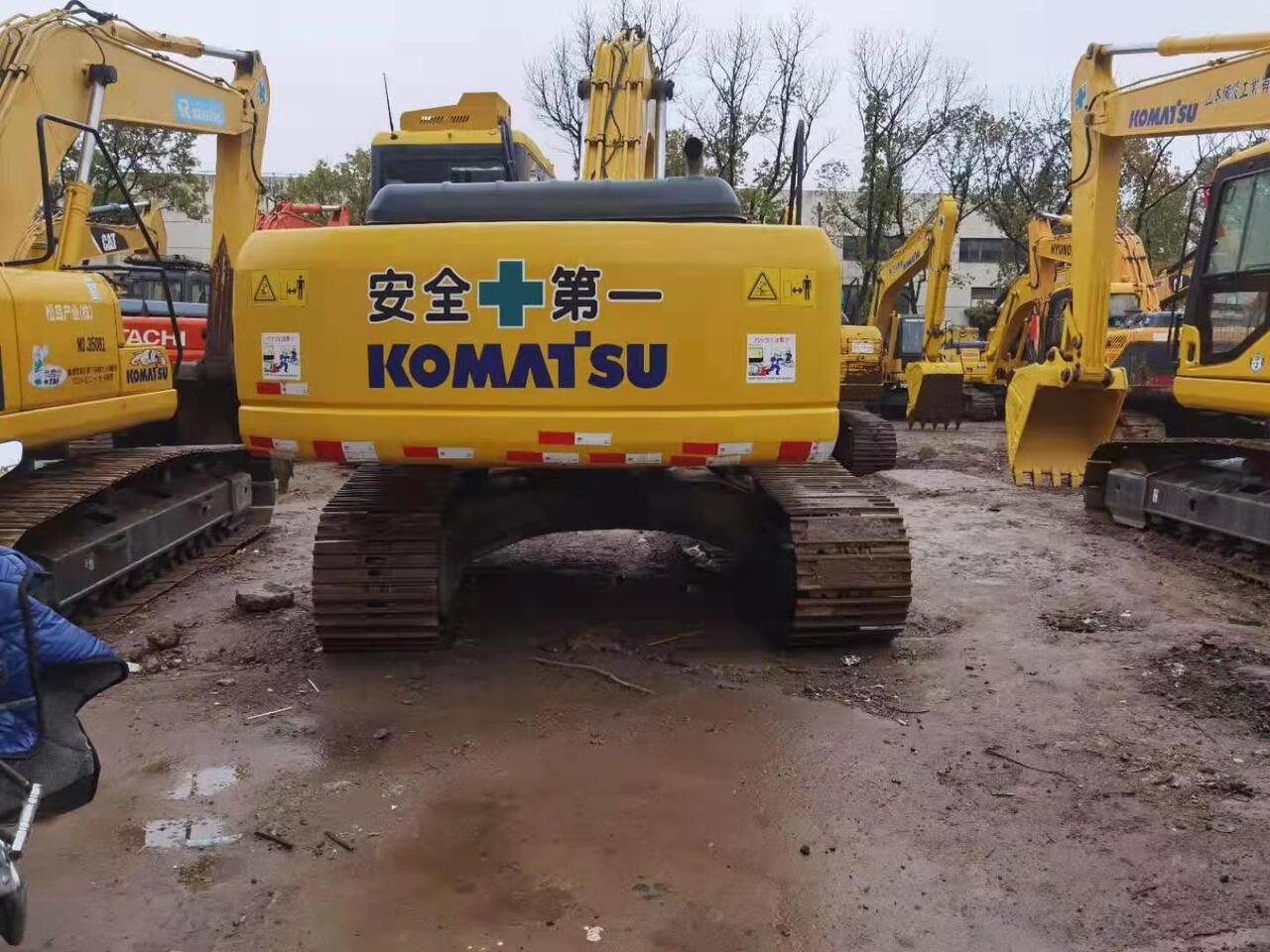 KOMATSU PC200-7 - Ερπυστριοφόρος εκσκαφέας: φωτογραφία 3 KOMATSU PC200-7 - Ερπυστριοφόρος εκσκαφέας: φωτογραφία 3