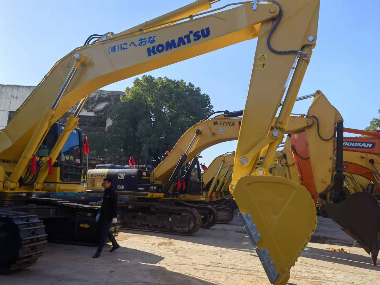 KOMATSU PC450-8-excavator - Ερπυστριοφόρος εκσκαφέας: φωτογραφία 4 KOMATSU PC450-8-excavator - Ερπυστριοφόρος εκσκαφέας: φωτογραφία 4