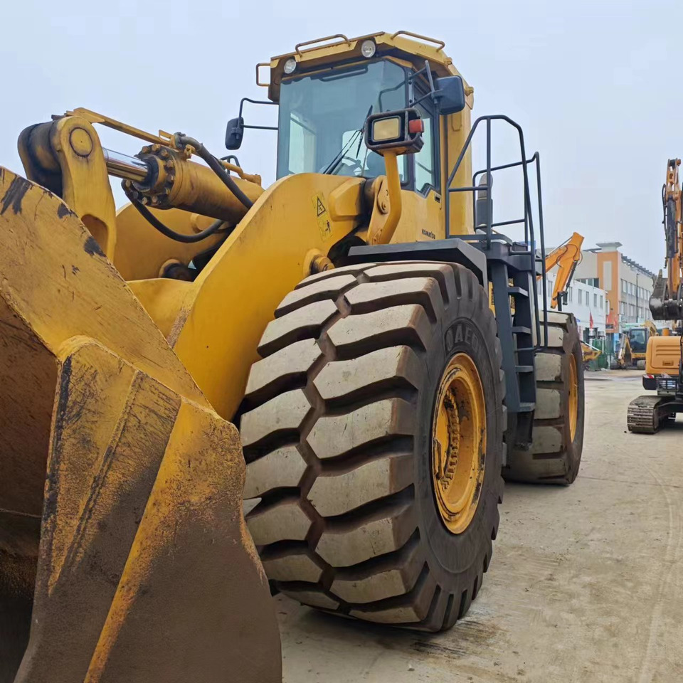 KOMATSU WA600-3 - Ελαστιχοφόρος φορτωτής: φωτογραφία 4 KOMATSU WA600-3 - Ελαστιχοφόρος φορτωτής: φωτογραφία 4