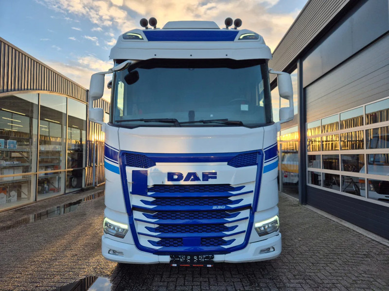 DAF XG 530/ 2022/ Retarder/ LED/ Park Airco/ Navi/ Full option - Τράκτορας: φωτογραφία 4 DAF XG 530/ 2022/ Retarder/ LED/ Park Airco/ Navi/ Full option - Τράκτορας: φωτογραφία 4