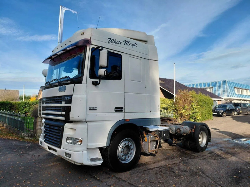 DAF XF 95.430 4x2 MANUAL ZF GEARBOX !! EURO 3 Engine !! - Τράκτορας: φωτογραφία 1 DAF XF 95.430 4x2 MANUAL ZF GEARBOX !! EURO 3 Engine !! - Τράκτορας: φωτογραφία 1