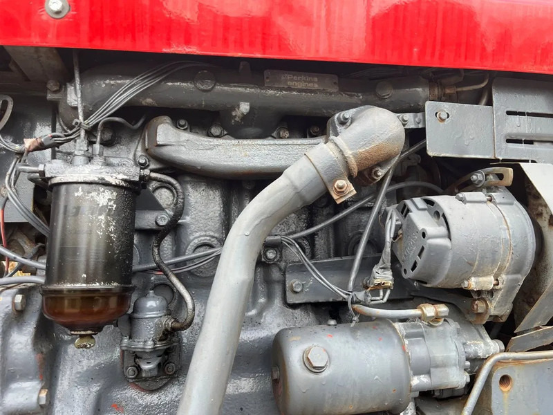 Massey Ferguson 265 MF 265 4x2 tractor - Τρακτέρ: φωτογραφία 5 Massey Ferguson 265 MF 265 4x2 tractor - Τρακτέρ: φωτογραφία 5