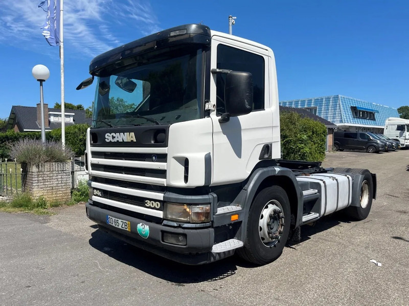 Scania P94-300 94 MANUAL GEARBOX AIRCO RETARDER 10-2004 - Τράκτορας: φωτογραφία 1 Scania P94-300 94 MANUAL GEARBOX AIRCO RETARDER 10-2004 - Τράκτορας: φωτογραφία 1