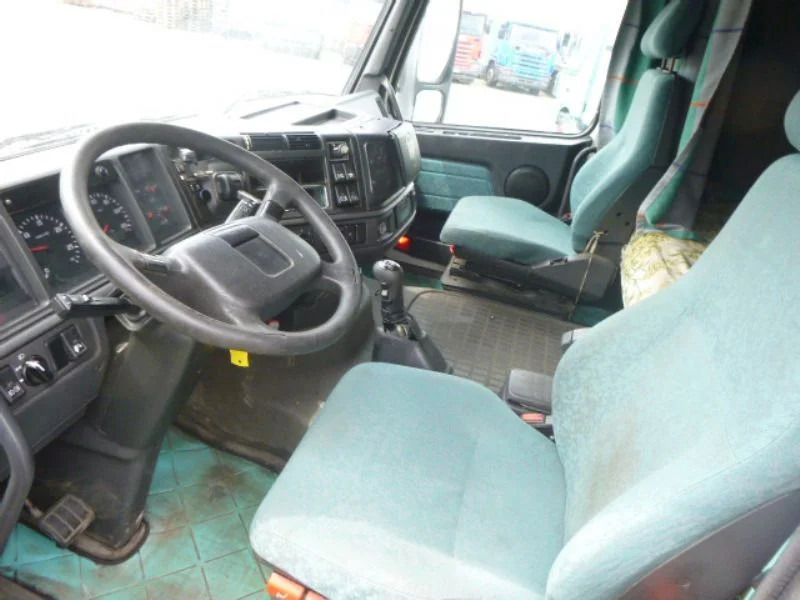 Volvo FH 12.380 FH12 380 MANUAL airco - Τράκτορας: φωτογραφία 3 Volvo FH 12.380 FH12 380 MANUAL airco - Τράκτορας: φωτογραφία 3