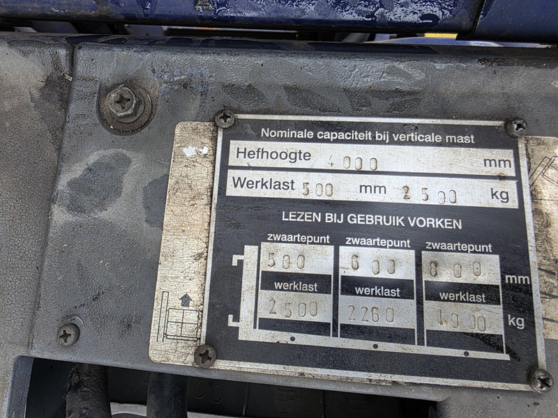 Komatsu fd25t-14 dieselheftruck - Πετρελαιοκίνητο περονοφόρο: φωτογραφία 5 Komatsu fd25t-14 dieselheftruck - Πετρελαιοκίνητο περονοφόρο: φωτογραφία 5