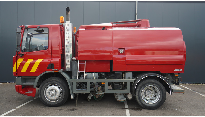DAF 65.180 ATI STREET SWEPER RH DRIVE MANUAL GARBOX 96.000KM - Σάρωθρο δρόμων: φωτογραφία 1 DAF 65.180 ATI STREET SWEPER RH DRIVE MANUAL GARBOX 96.000KM - Σάρωθρο δρόμων: φωτογραφία 1