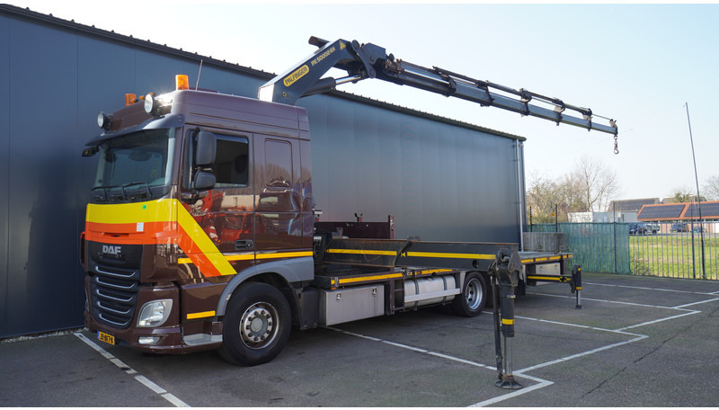 DAF XF 460 6X2 FLATBED TRUCK WITH PALFINGER PK 50002 CRANE - Φορτηγό με γερανό: φωτογραφία 2 DAF XF 460 6X2 FLATBED TRUCK WITH PALFINGER PK 50002 CRANE - Φορτηγό με γερανό: φωτογραφία 2