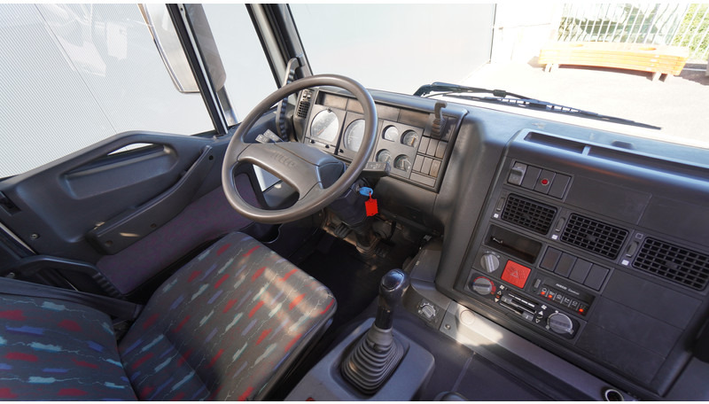 Iveco EUROTRAKKER CURSOR 350 6X4 FLATBED WITH PALFINGER PK 20002 CRANE - Φορτηγό με γερανό: φωτογραφία 5 Iveco EUROTRAKKER CURSOR 350 6X4 FLATBED WITH PALFINGER PK 20002 CRANE - Φορτηγό με γερανό: φωτογραφία 5