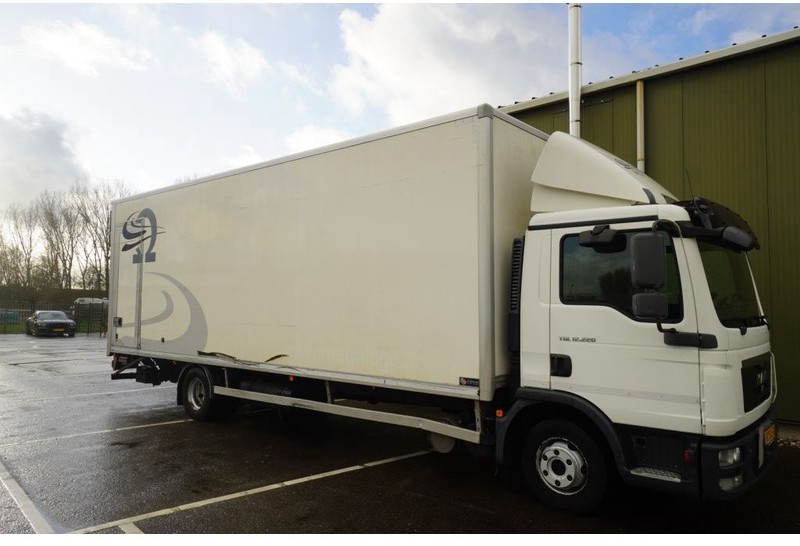 MAN TGL 12.220 CLOSED BOX EURO 5 D HOLLANDIA - Φορτηγό κόφα: φωτογραφία 4 MAN TGL 12.220 CLOSED BOX EURO 5 D HOLLANDIA - Φορτηγό κόφα: φωτογραφία 4
