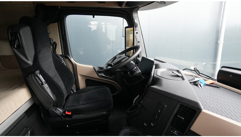 Mercedes-Benz ACTROS 1945 GIGASPACE 649.700KM - Τράκτορας: φωτογραφία 5 Mercedes-Benz ACTROS 1945 GIGASPACE 649.700KM - Τράκτορας: φωτογραφία 5