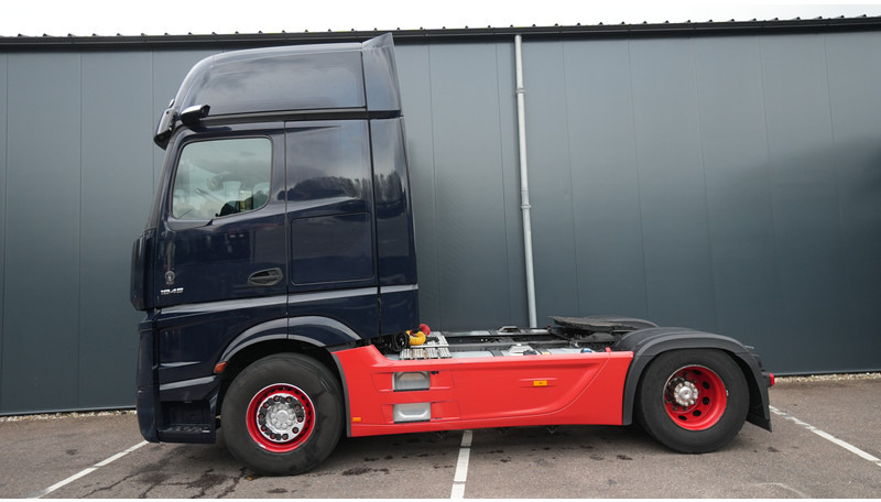 Mercedes-Benz ACTROS 1945 GIGASPACE 713.000KM - Τράκτορας: φωτογραφία 1 Mercedes-Benz ACTROS 1945 GIGASPACE 713.000KM - Τράκτορας: φωτογραφία 1