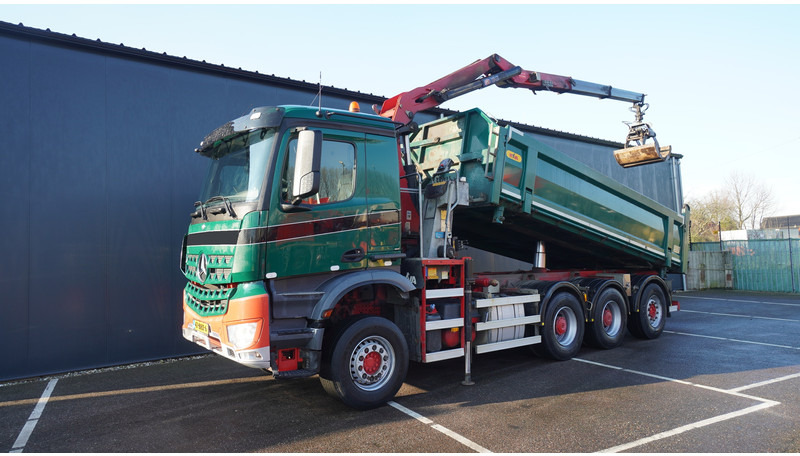 Mercedes-Benz AROCS 3542 8X4 2 SIDE TIPPER WITH HMF Z 1943 CRANE 407.000KM - Φορτηγό με γερανό: φωτογραφία 2 Mercedes-Benz AROCS 3542 8X4 2 SIDE TIPPER WITH HMF Z 1943 CRANE 407.000KM - Φορτηγό με γερανό: φωτογραφία 2