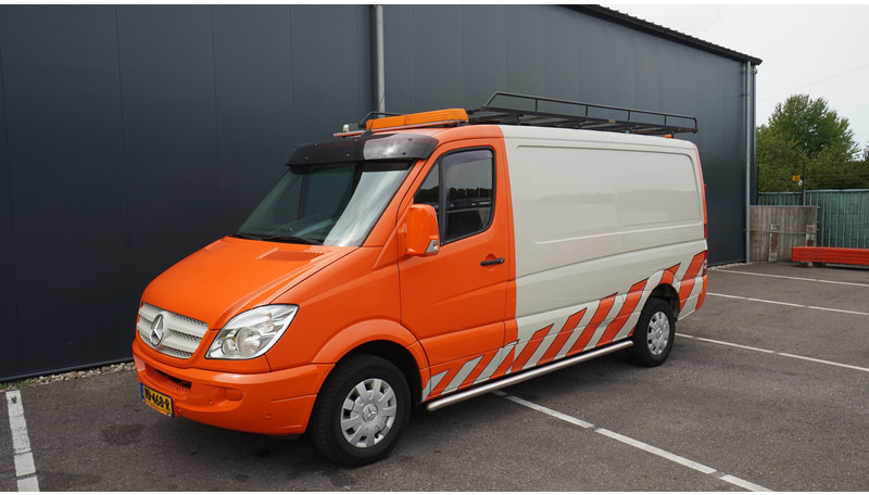 Mercedes-Benz Sprinter 309 CLOSED BOX - Επαγγελματικό αυτοκίνητο κόφα: φωτογραφία 3 Mercedes-Benz Sprinter 309 CLOSED BOX - Επαγγελματικό αυτοκίνητο κόφα: φωτογραφία 3