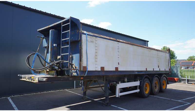 Renders 3 AXLE TIPPER TRAILER - Επικαθήμενο ανατρεπόμενο: φωτογραφία 2 Renders 3 AXLE TIPPER TRAILER - Επικαθήμενο ανατρεπόμενο: φωτογραφία 2