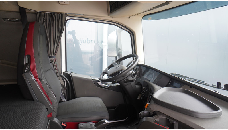 Volvo FH 420 GLOBETROTTER EURO 6 - Τράκτορας: φωτογραφία 5 Volvo FH 420 GLOBETROTTER EURO 6 - Τράκτορας: φωτογραφία 5