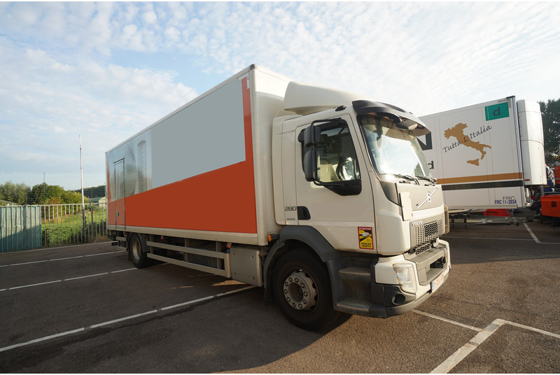 Volvo FL 280 CLOSED BOX BROKEN ENGINE NOT DRIVABLE - Φορτηγό κόφα: φωτογραφία 3 Volvo FL 280 CLOSED BOX BROKEN ENGINE NOT DRIVABLE - Φορτηγό κόφα: φωτογραφία 3