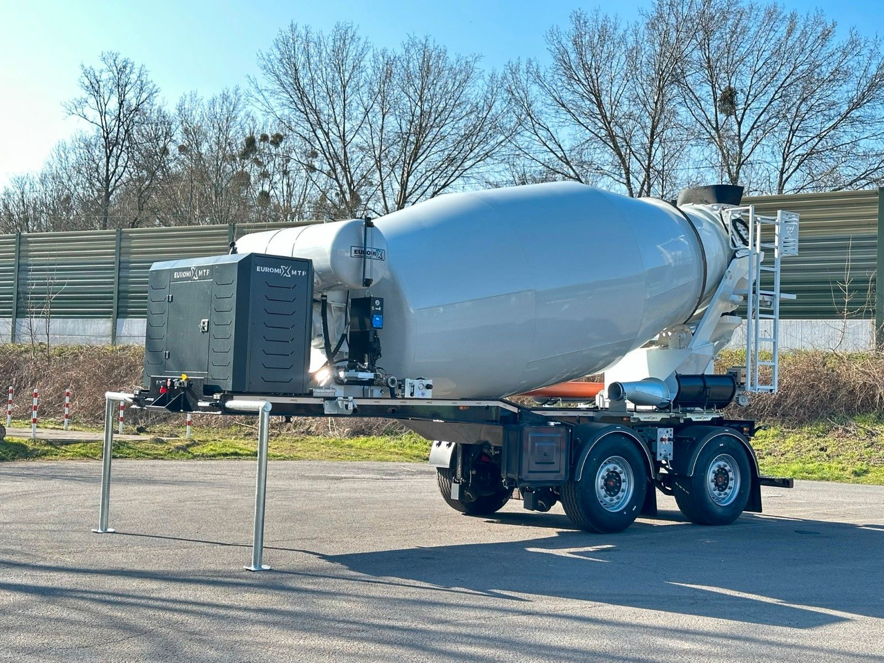EUROMIX MTP - 10m³ Betonmischer-Auflieger - Μπετονιέρα φορτηγό: φωτογραφία 4 EUROMIX MTP - 10m³ Betonmischer-Auflieger - Μπετονιέρα φορτηγό: φωτογραφία 4