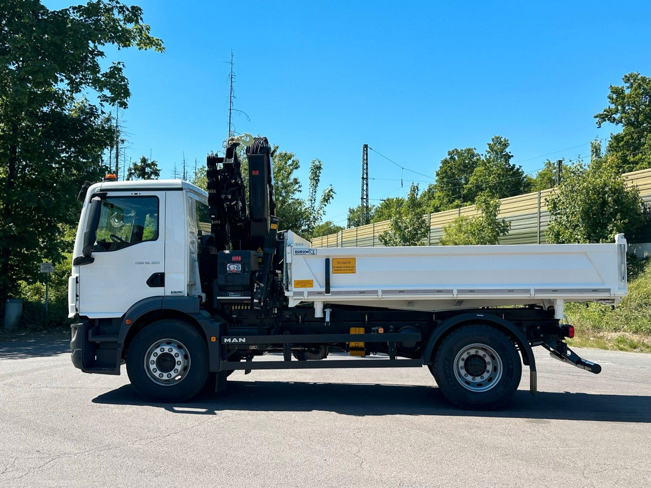 MAN TGM 18.320 4x2 Euro6e Hiab X-HiDuo 138DS-4 - Φορτηγό ανατρεπόμενο, Φορτηγό με γερανό: φωτογραφία 3 MAN TGM 18.320 4x2 Euro6e Hiab X-HiDuo 138DS-4 - Φορτηγό ανατρεπόμενο, Φορτηγό με γερανό: φωτογραφία 3
