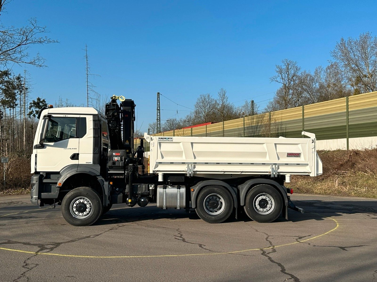 MAN TGS 28.440 6x4-4/3-Seiten- Kipper / Hiab 228-6 - Φορτηγό ανατρεπόμενο, Φορτηγό με γερανό: φωτογραφία 3 MAN TGS 28.440 6x4-4/3-Seiten- Kipper / Hiab 228-6 - Φορτηγό ανατρεπόμενο, Φορτηγό με γερανό: φωτογραφία 3